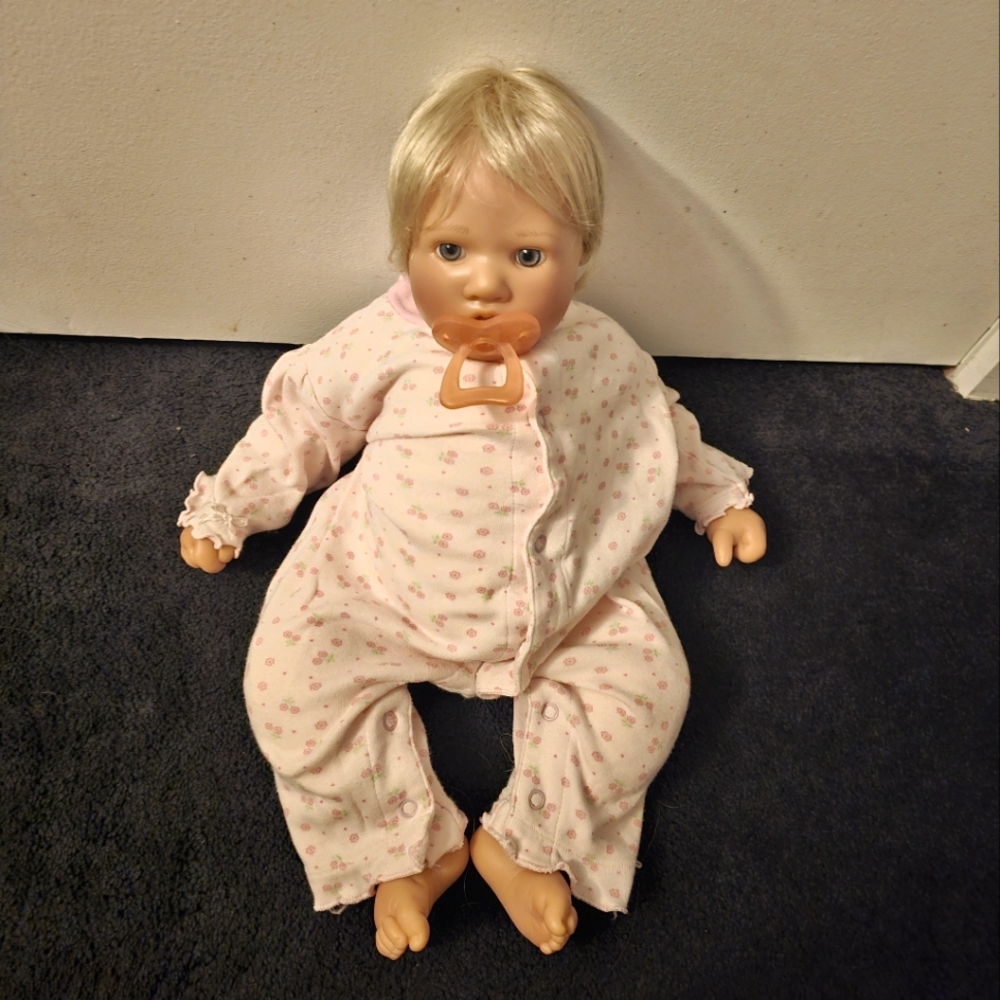 Lee Middleton Doll